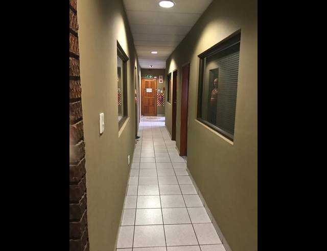 900M² OFFICE FOR SALE IN BO-DORP